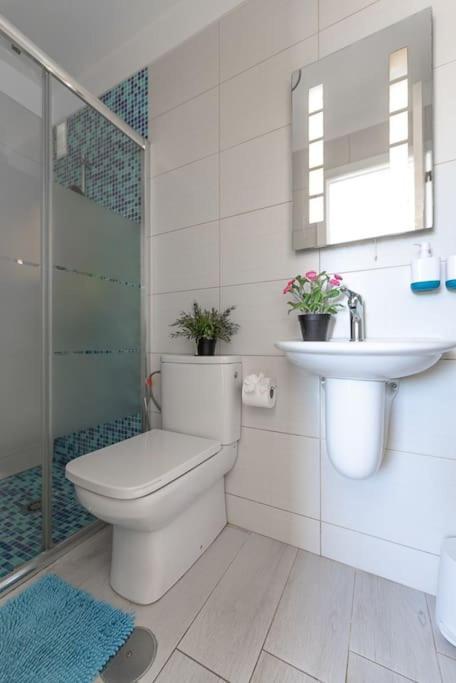 Beautiful Duplex In 3 Minutes Walking To The Beach In Playa De Las Americas Exteriör bild